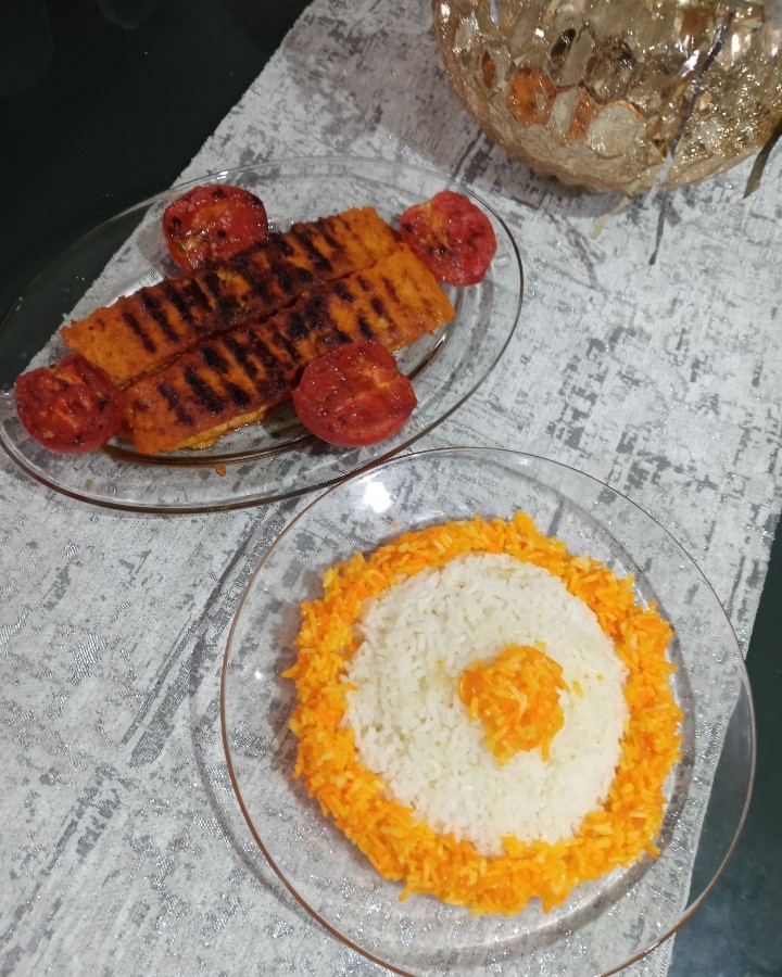 کوبیده مرغ با پلو زعفرانی ???️