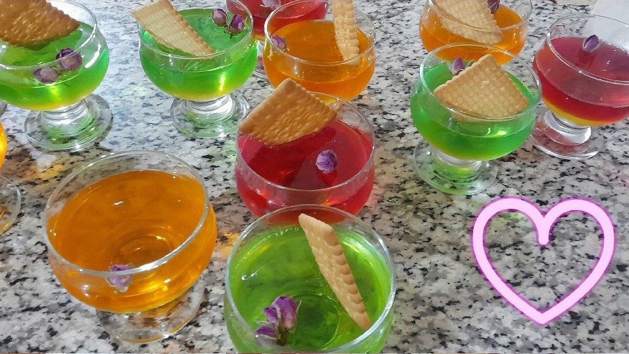 ژله لیوانی؛ دو رنگ 