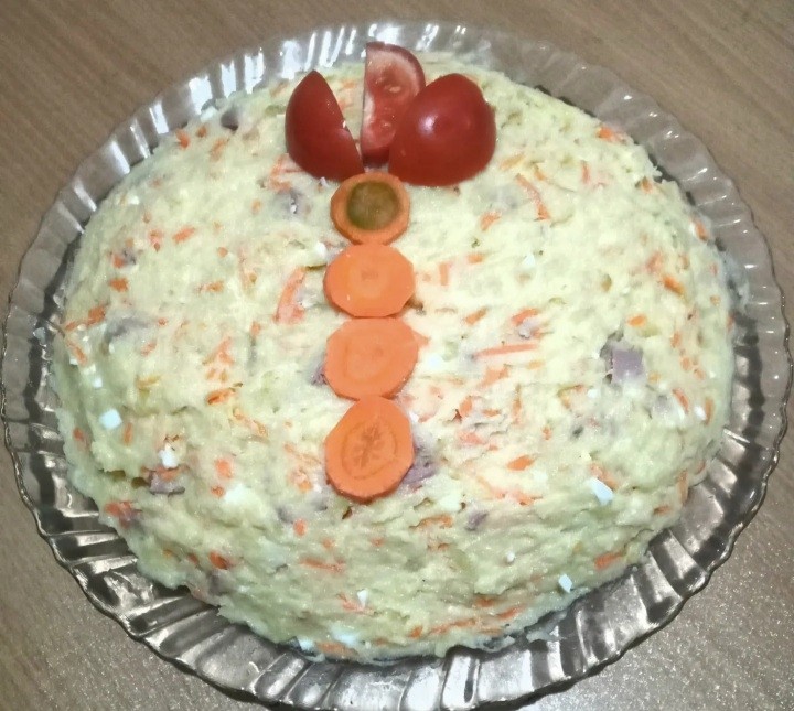 سالاد الویه با سوسیس؛ ساده و خوش‌طعم