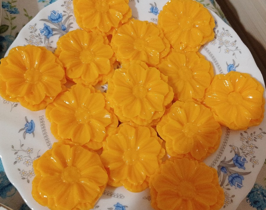 ژله با مولد