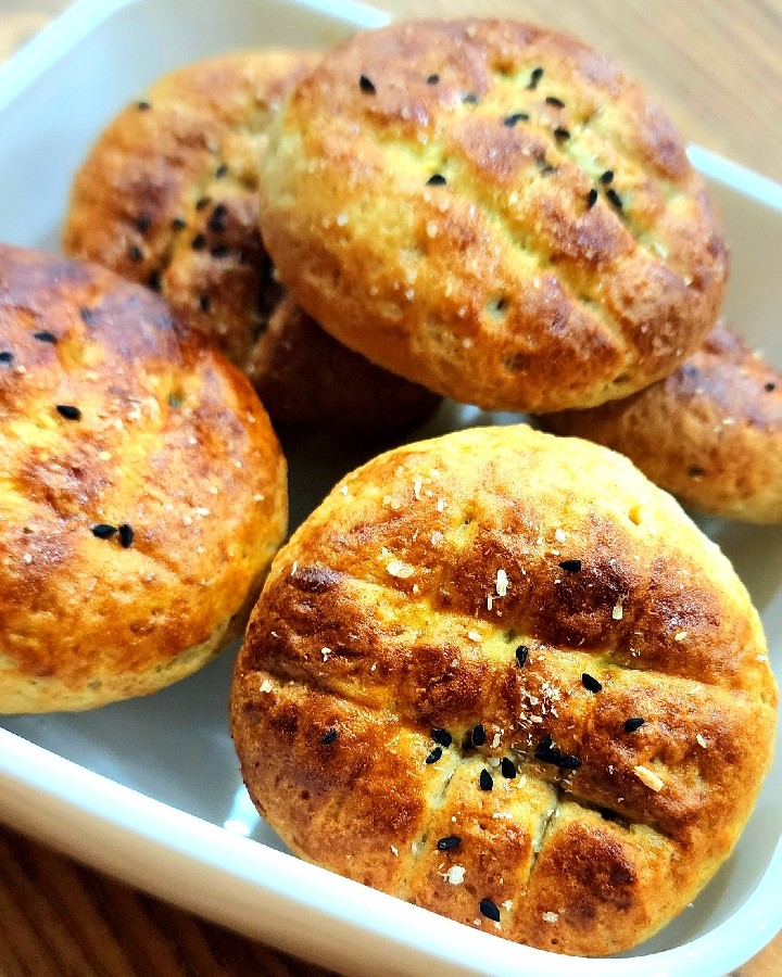 عکس کلوچه خرمایی