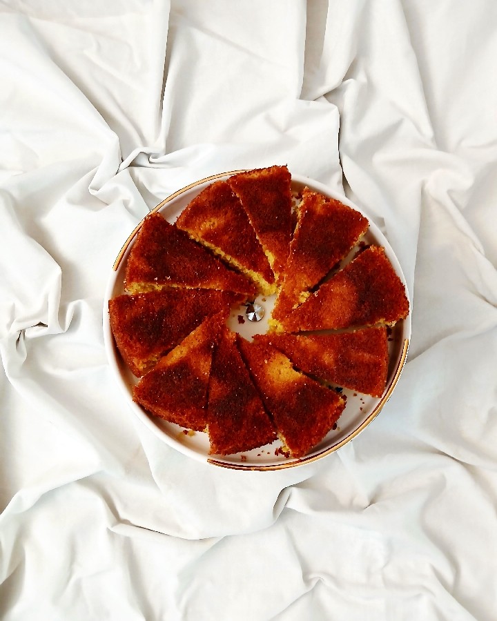 کیک زعفرانی