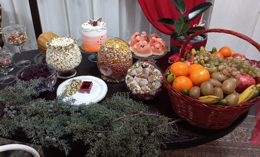 اولین یلدامون