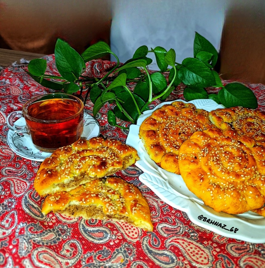 کلوچه فومن اصیل