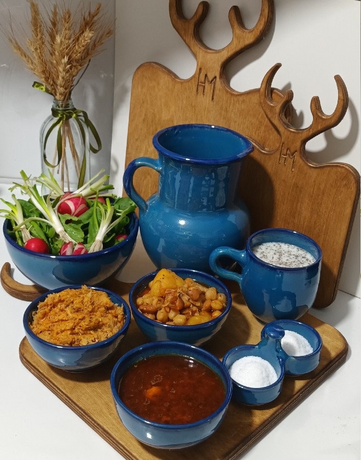 آبگوشت
ورق بزن عزیزم
