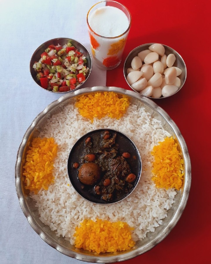 خورش قورمه سبزی 