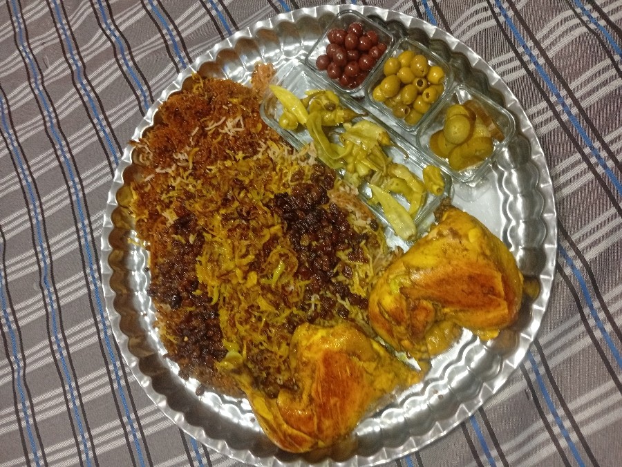 عدس پلومجلسی با مرغ 