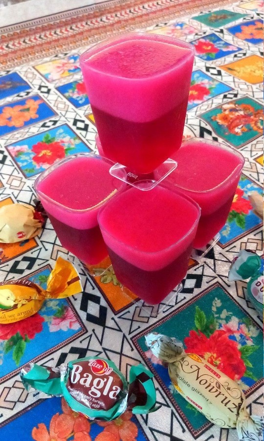 ژله تکنفره  
ورق_زدنی 