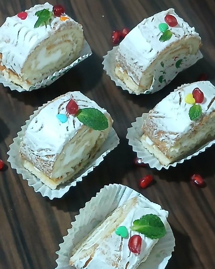 رولت خامه ای ?