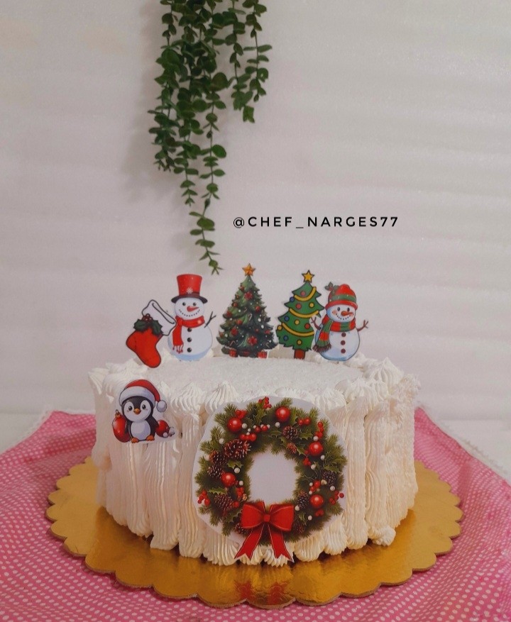 کیک اسفنجی(با سه قلم مواد)