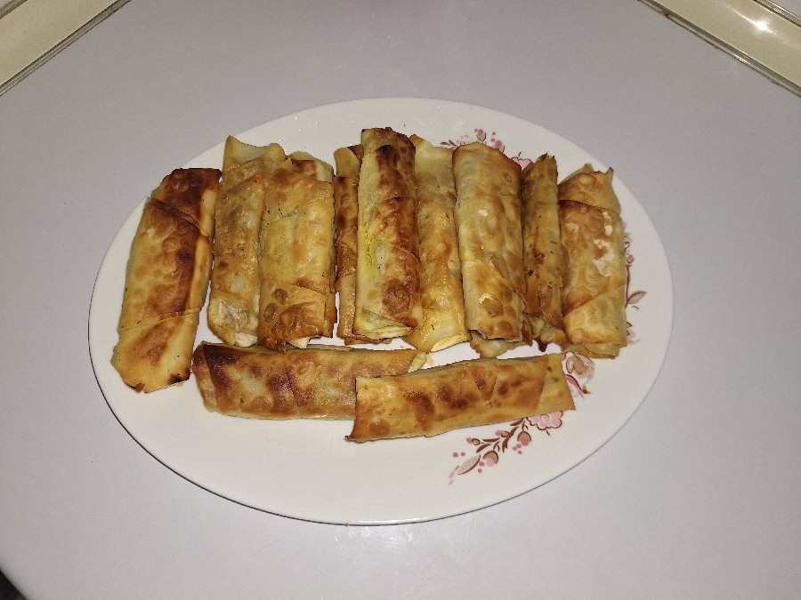 بورک گوشت و قارچ 