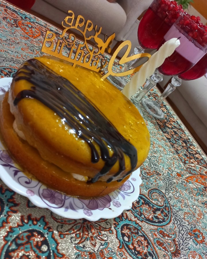 کیک زعفرانی 