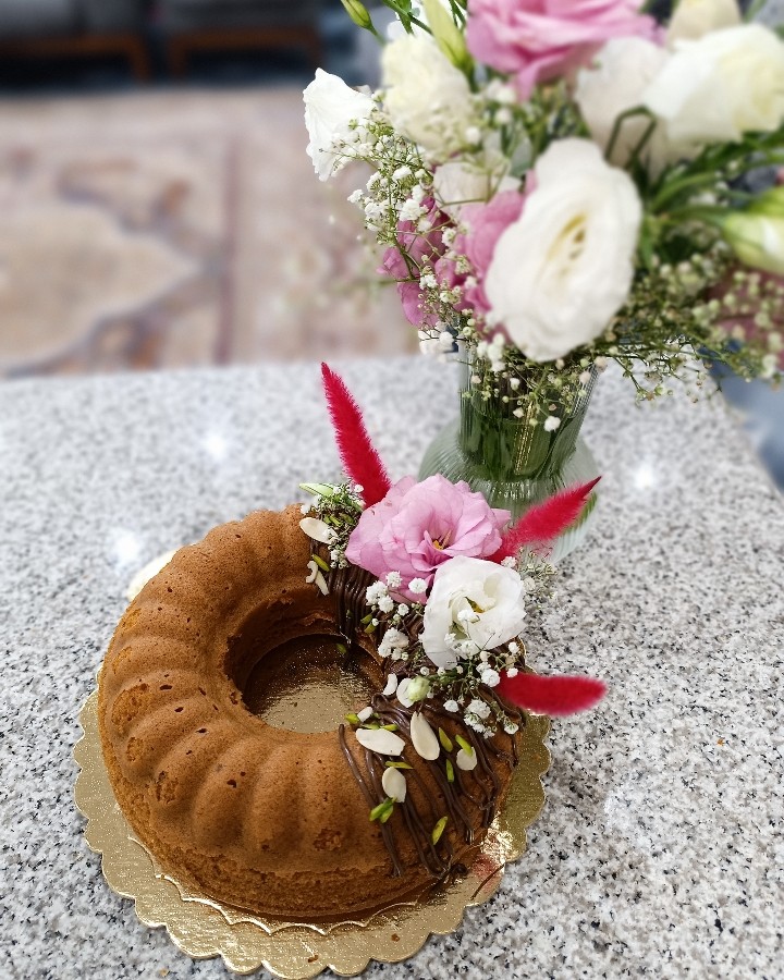 کیک خرما و گردو