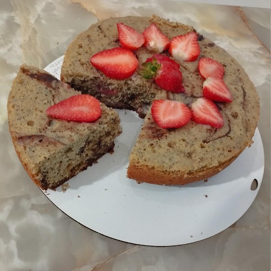 کیک توت فرنگی? 