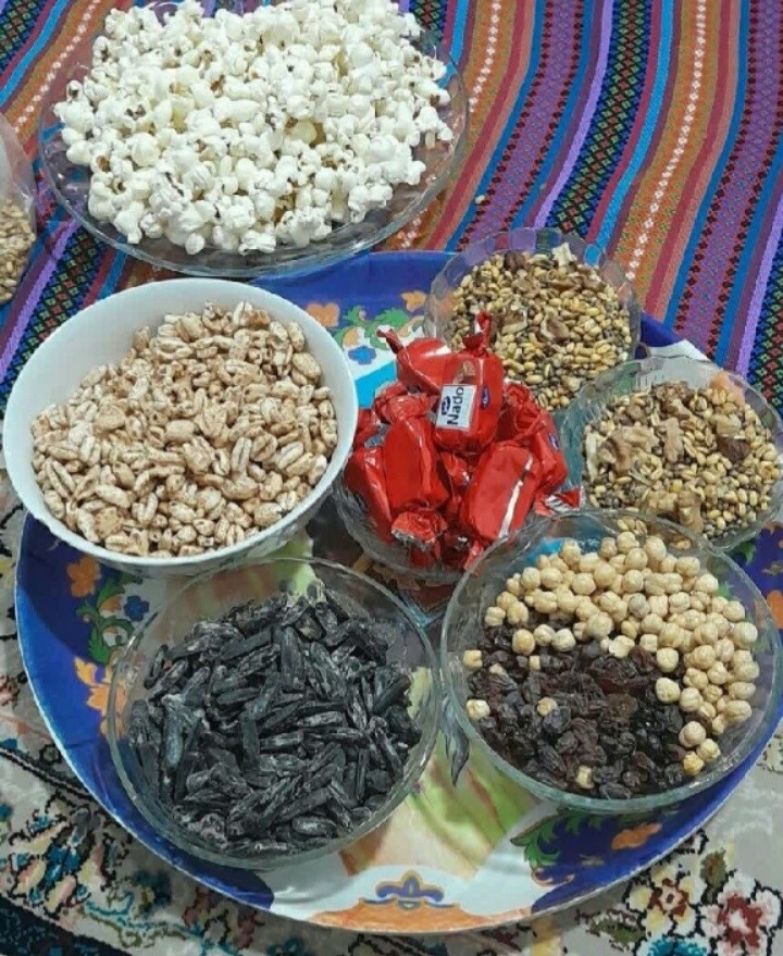 یه دور همی با ابجیا 