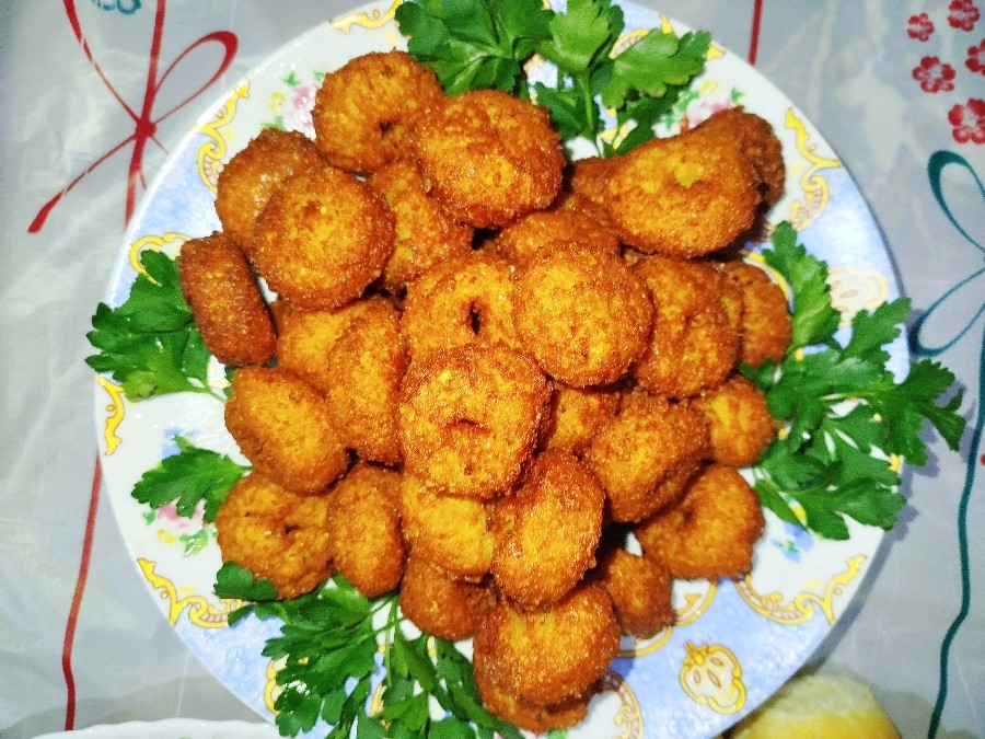 فلافل خوش طعم وخوشمزه اصل لبنان