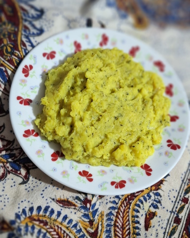 غذای ساده سیب زمینی پخته