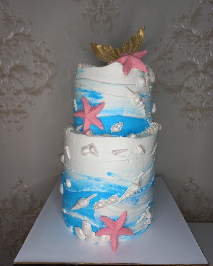 کیک دو طبقه