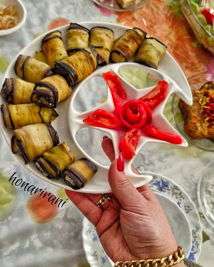 رول بادمجان پنیری