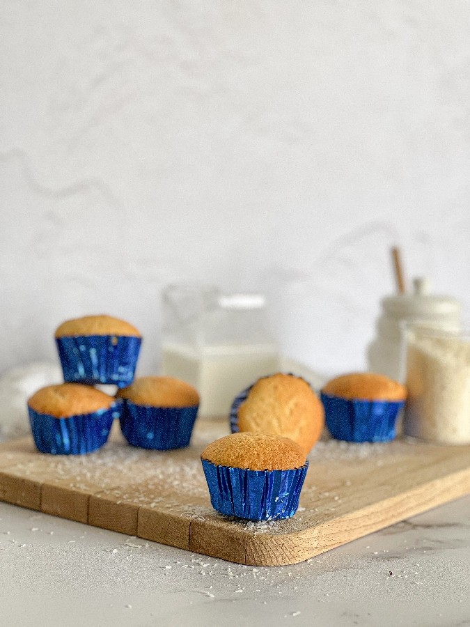 کاپ کیک نارگیلی