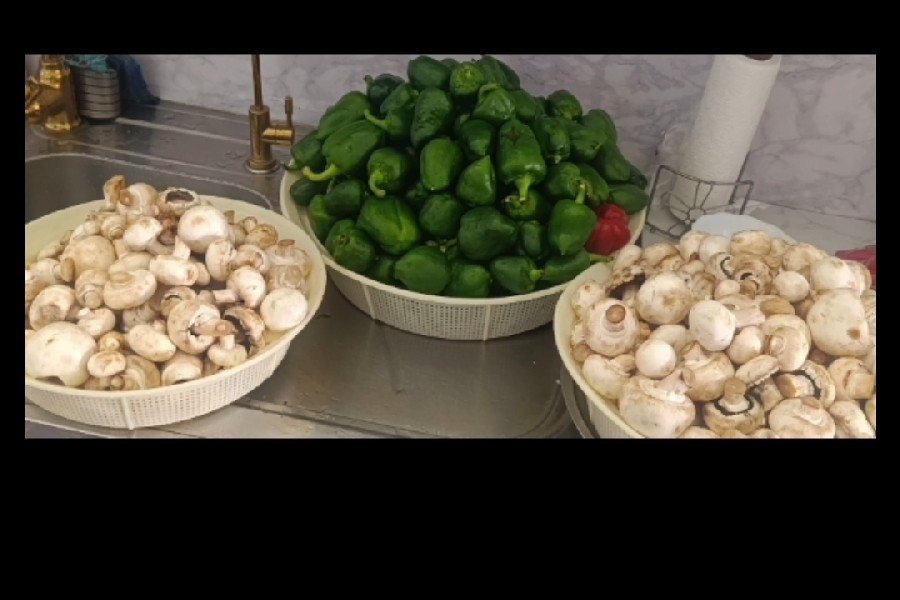 افطاری ساده در مسجد 