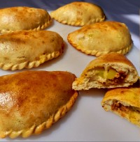 پیتزا پیراشکی در فر