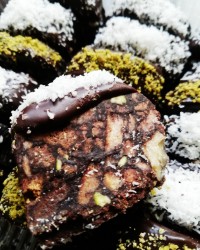 شکلات بیسکویتی