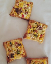 پیتزا با نون تست