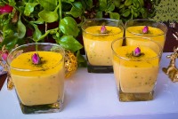 فرنی زعفران وپسته