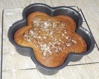 کیک خانگی ساده با قالب گل