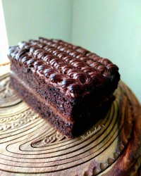 کیک جادویی کاکائویی با گاناش بدون خامه