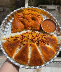 مرغ آلو بادوم