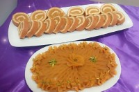 رولت حلوا برای شب احیاء. ویجور غذای سوری لحم ابعجین باسیب زمینی کبابی