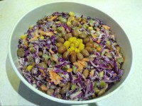 سالاد کلم بنفش و لوبیا چیتی