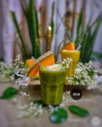 اسموتی موز و طالبی خوشمزه با بستنی وانیلی