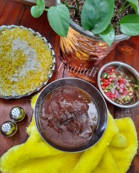 خورش فسنجان با مرغ
