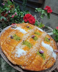 نون خوشمزه مون برای افطار