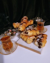 پیراشکی مغزدار شکلاتی