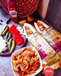 ساندویچ بوقلمون و قارچ