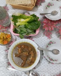 آب ترشی با گوشت مرغ لطفا ورق بزنید