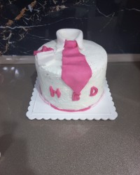 اولین کیک اسفنجی با خامه کشی