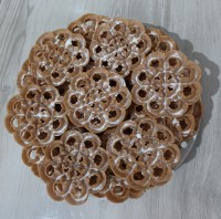 شیرینی نون پنجره ای