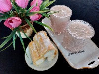 اسموتی توت فرنگی و موز