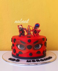 کیک دختر کفش دوزکی