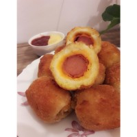 رول سوسیس و پنیر سوخاری