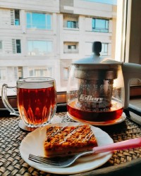 شیرینی ملکه بادام?