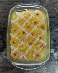 پودینگ موزی با رویه ژله