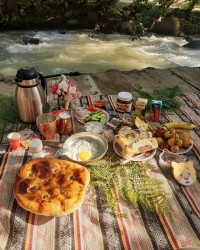 صبحانه در طبیعت