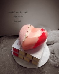 کیک سالگرد ازدواج love cube cake