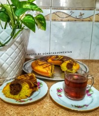 کیک گلاب و زعفران